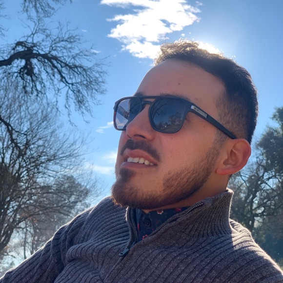 Meet your Posher, Pedro - Picture 1 of 1